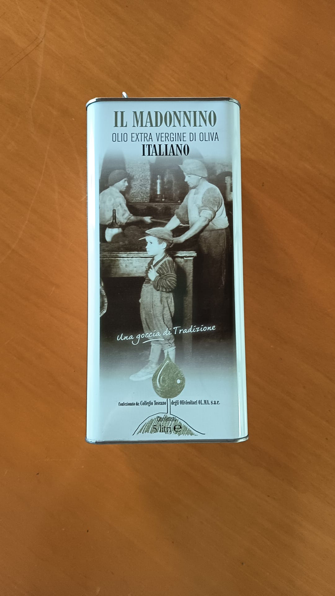 BOX - 1 Tin 5 Litre "Madonnino" Extra Virgin Olive Oil + 1 Tin 5 Litre "Novale" Organic Tuscan P.G.I. Extra Virgin Olive Oil